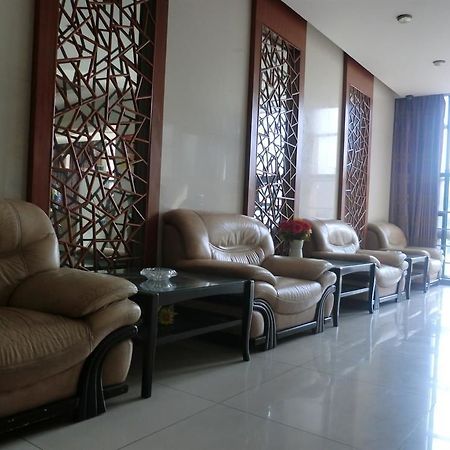 Huayu South City Hotel Wenjiang Esterno foto