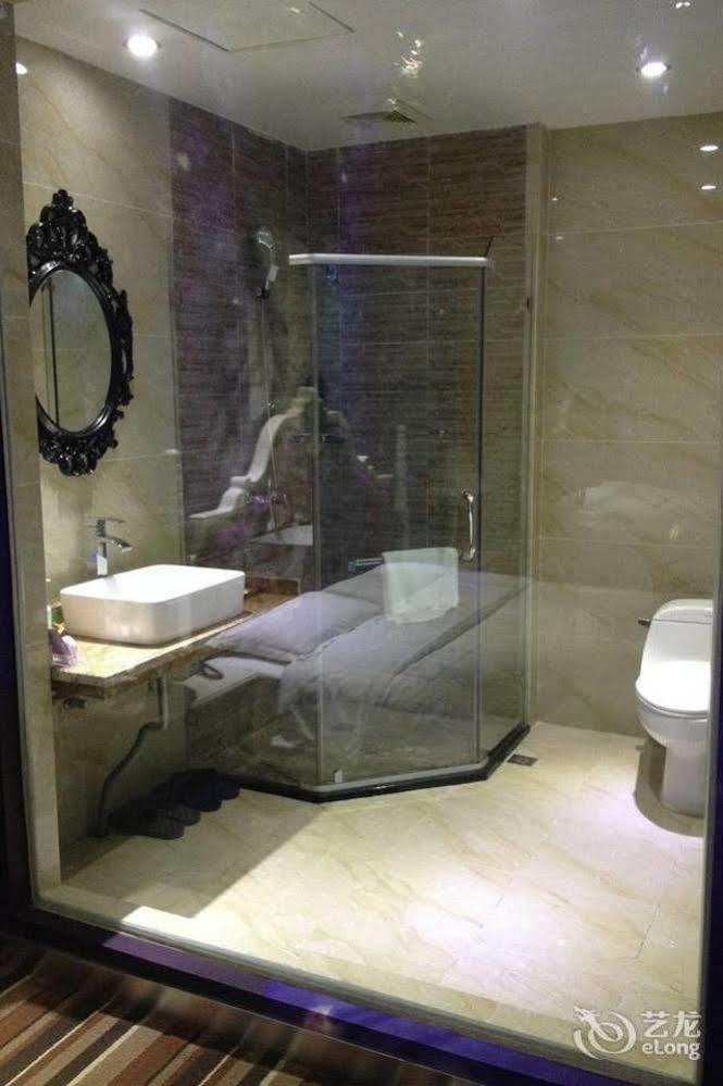 Huayu South City Hotel Wenjiang Esterno foto