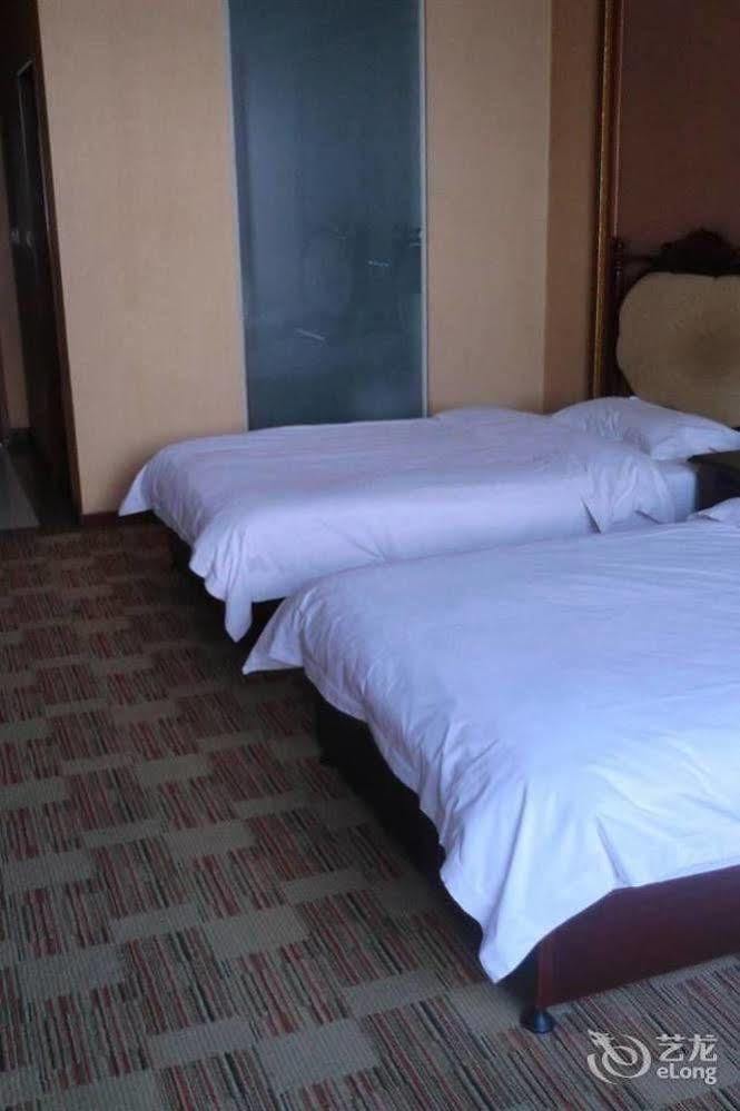 Huayu South City Hotel Wenjiang Esterno foto