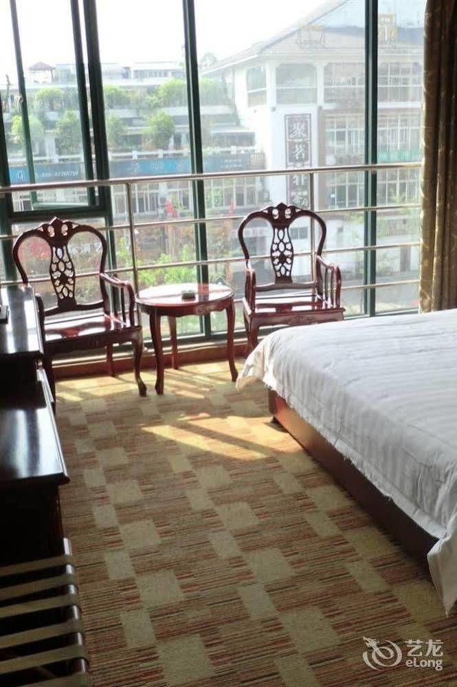 Huayu South City Hotel Wenjiang Esterno foto